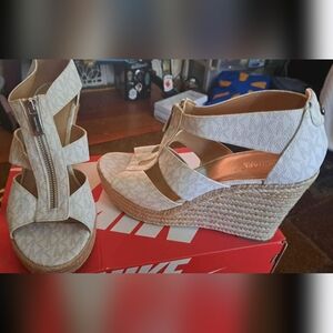 Michael kors wedge white with logos size 8